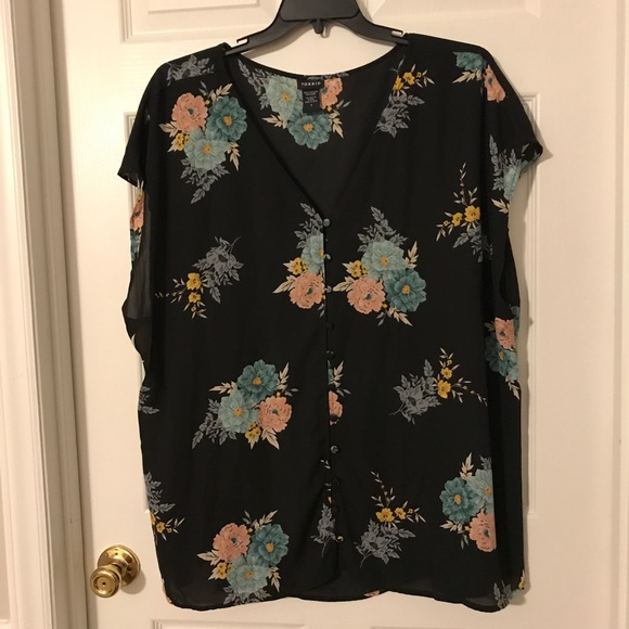Torrid Floral Print Georgette Button Front Top -3X - Picture 4 of 5